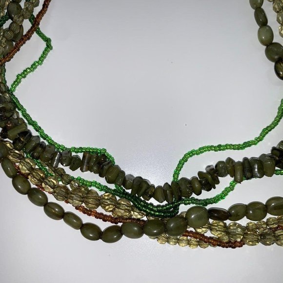 🥰Handmade Green Necklace - Picture 4 of 6